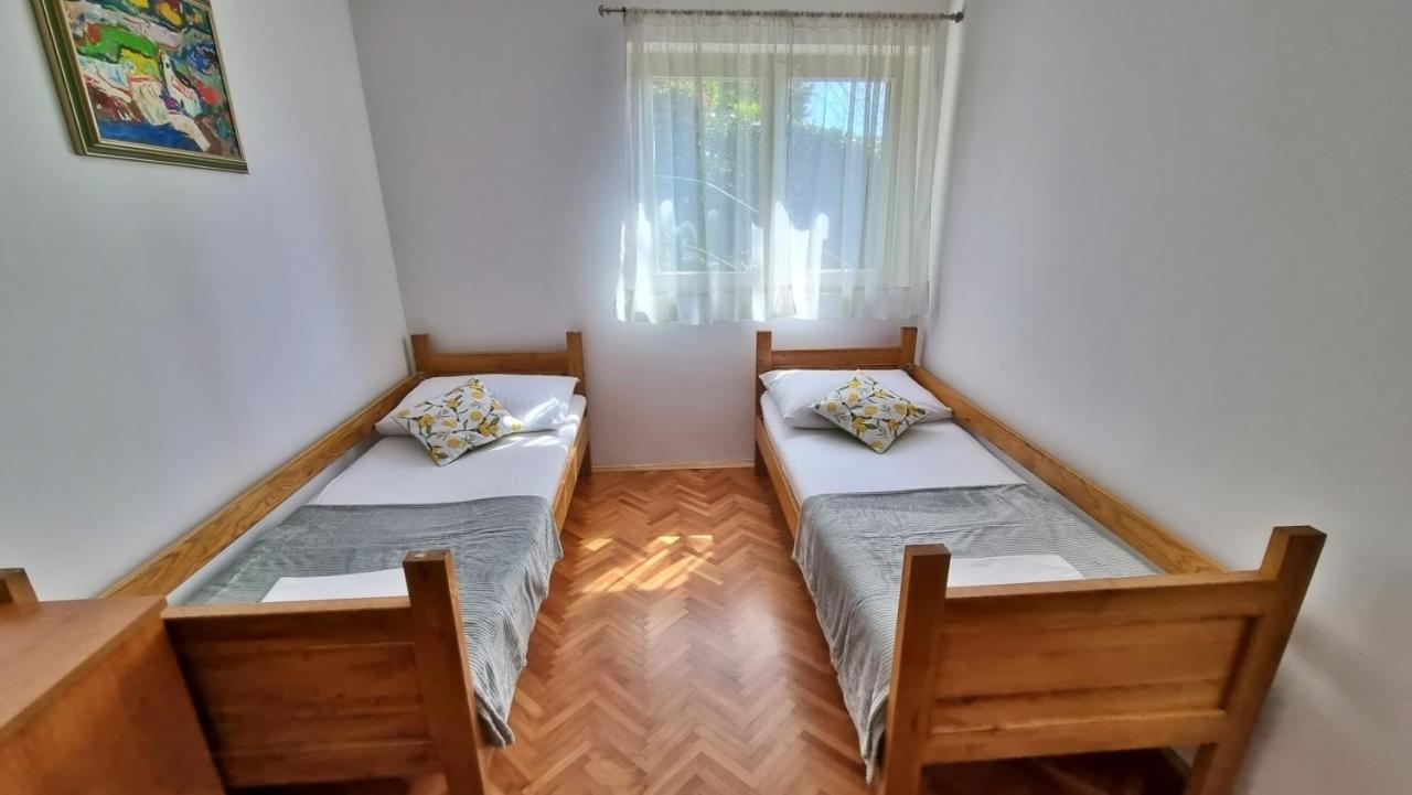 Apartment Tica Omiš Eksteriør bilde