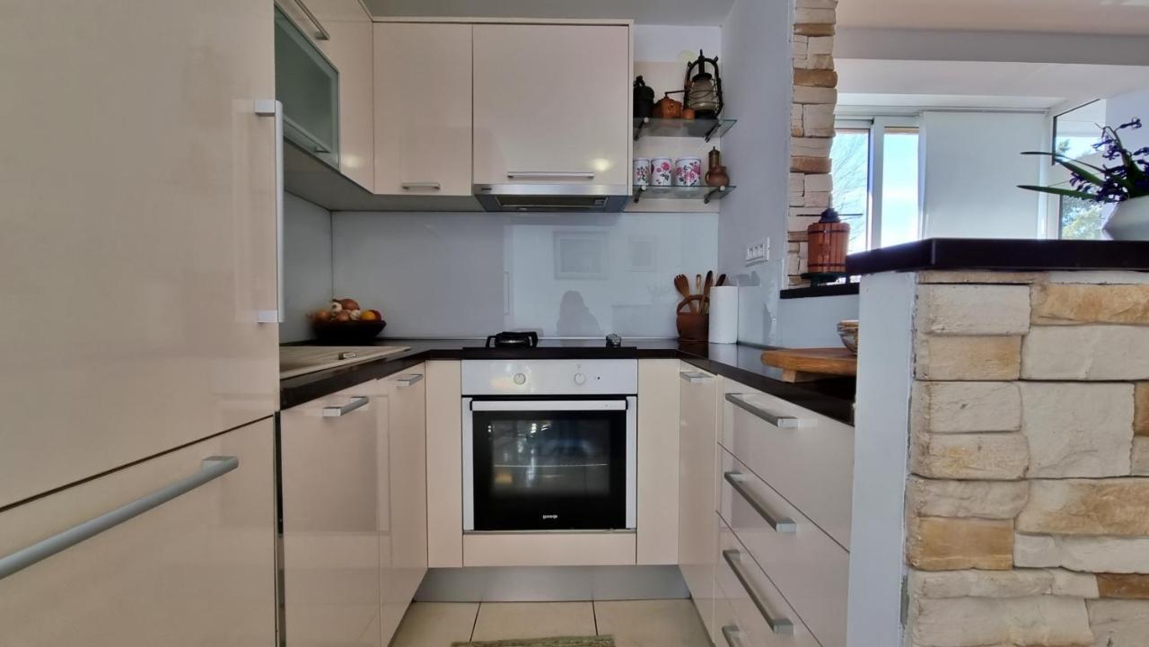 Apartment Tica Omiš Eksteriør bilde