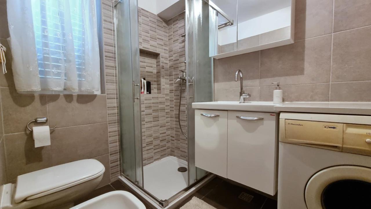 Apartment Tica Omiš Eksteriør bilde