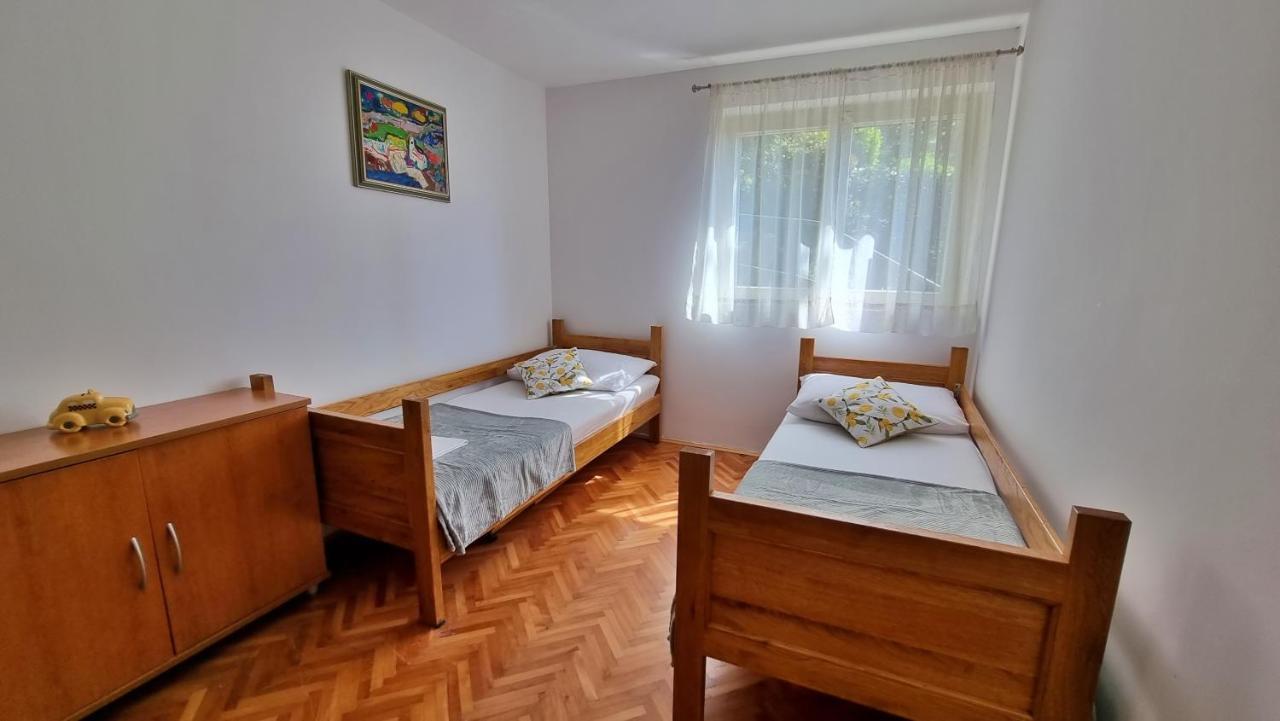 Apartment Tica Omiš Eksteriør bilde