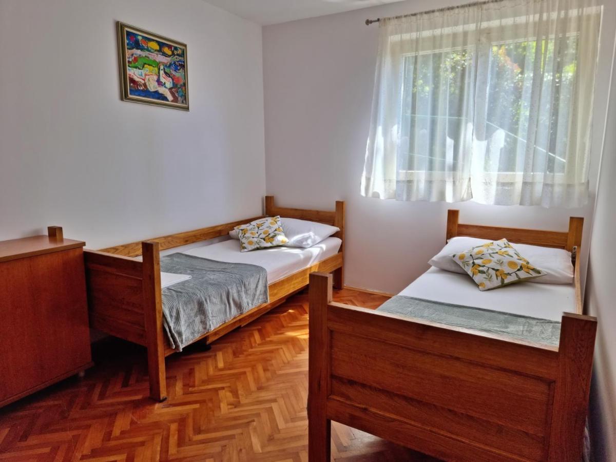 Apartment Tica Omiš Eksteriør bilde