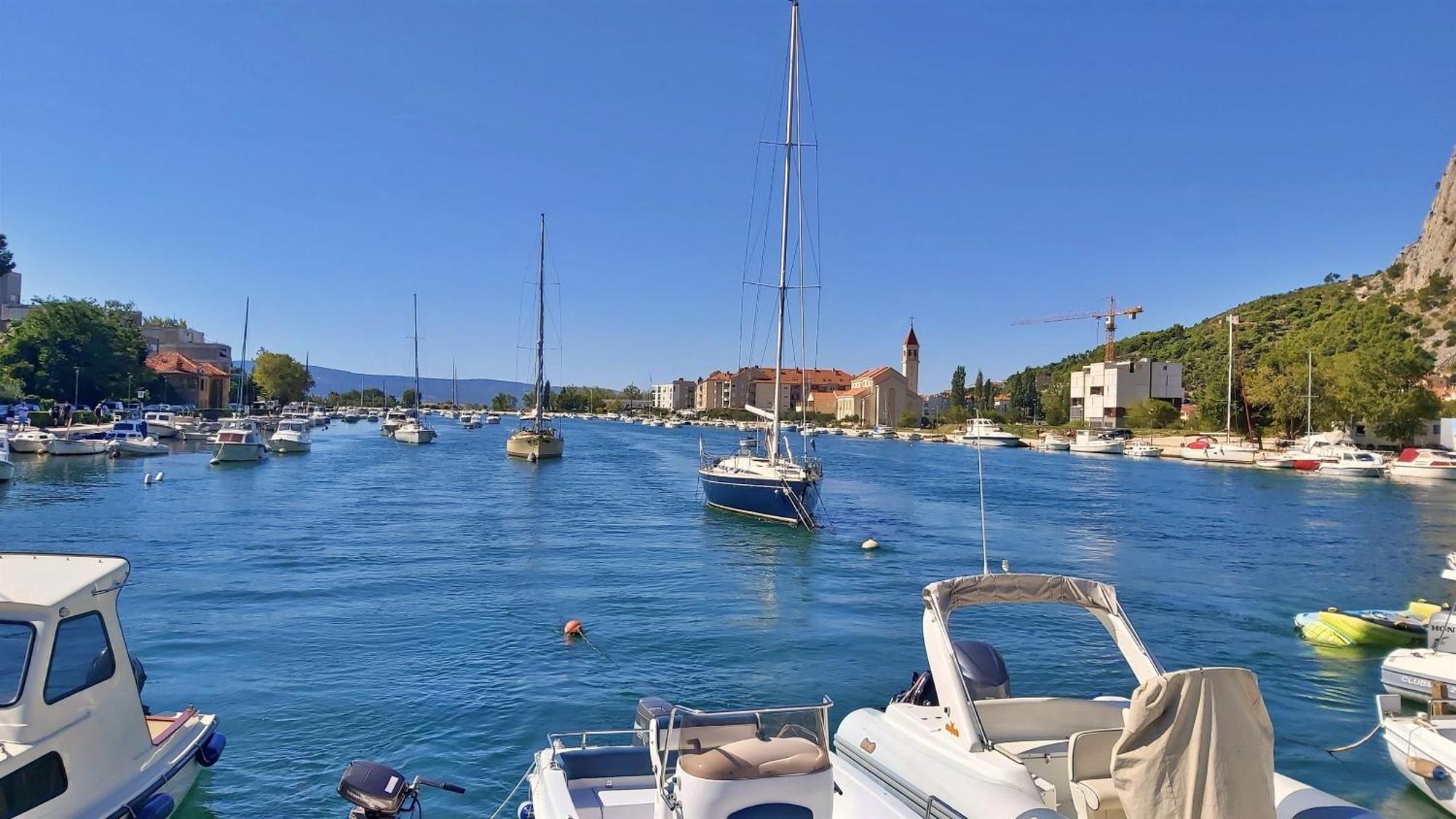 Apartment Tica Omiš Eksteriør bilde