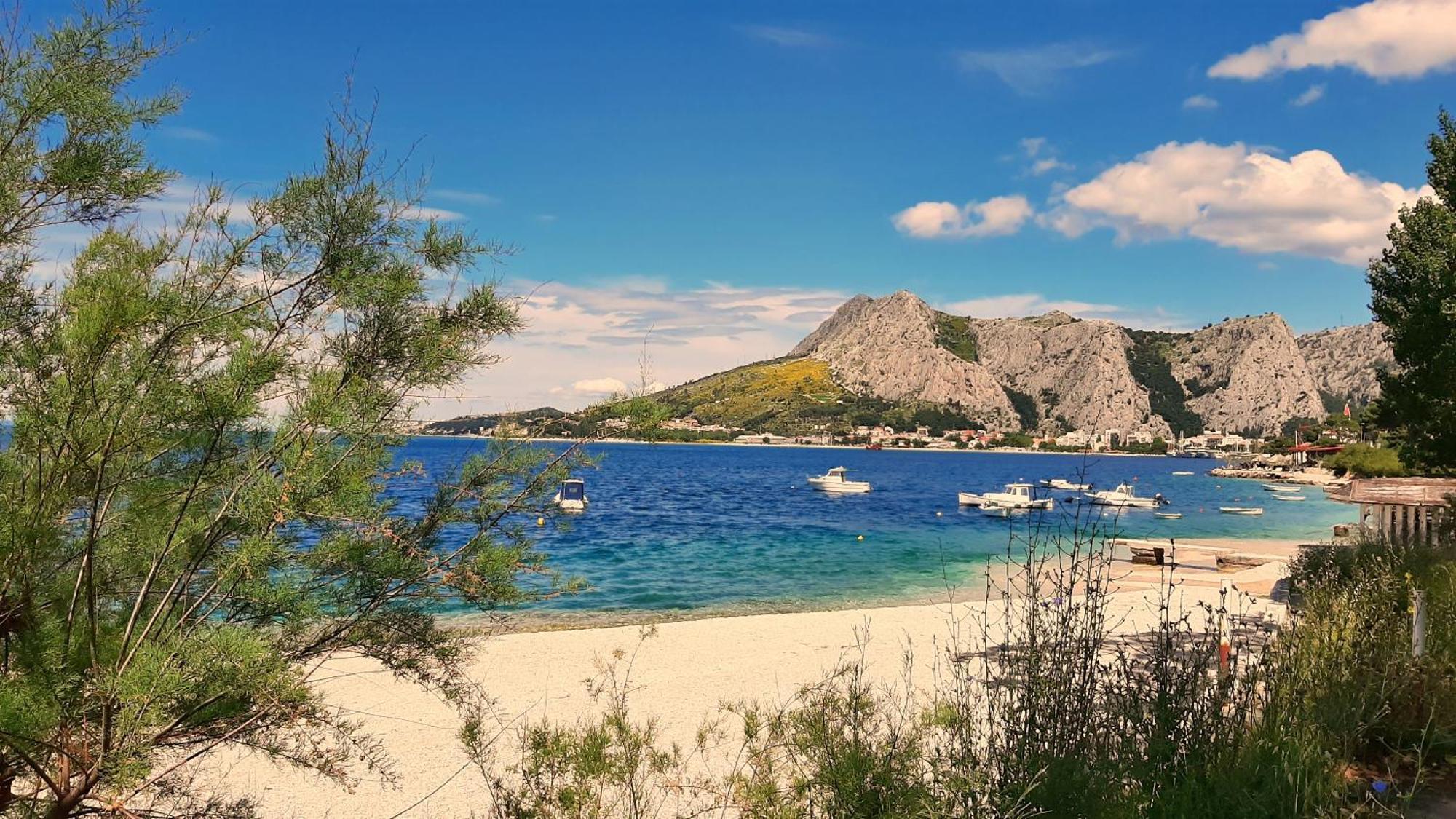 Apartment Tica Omiš Eksteriør bilde
